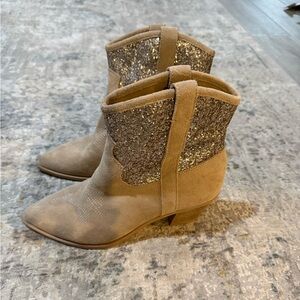 Dolce Vita cowgirl booties